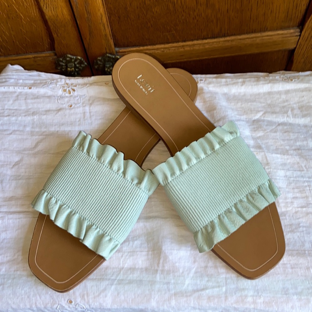 Lewit Mint Green Leather Slip on Sandals